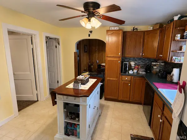 618 East ST, Monticello, IN 47960