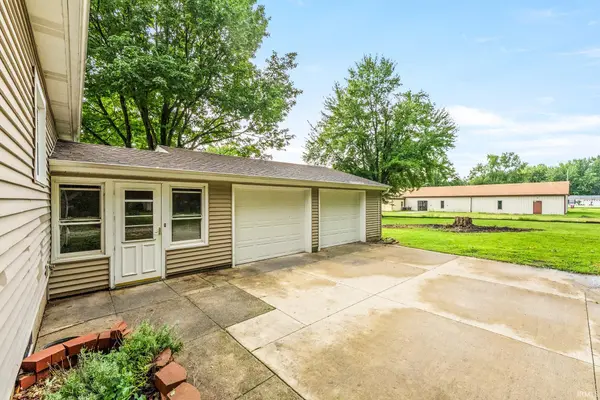 907 E 2nd Street Ext ST, North Manchester, IN 46962