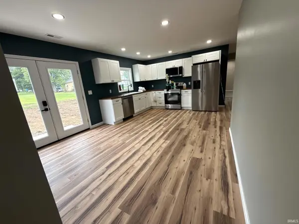 824 Ohio ST, Bicknell, IN 47512