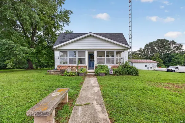 1556 Rabbitsville RD, Mitchell, IN 47446