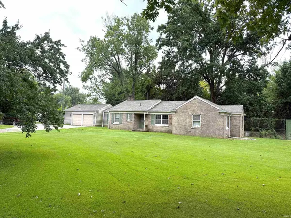 6811 Newburgh RD, Evansville, IN 47715