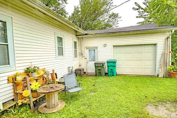 404 N Meadow ST, Otterbein, IN 47970