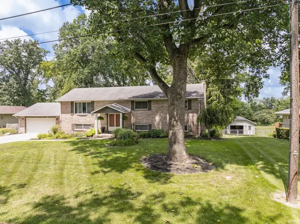 9212 W Tulip Tree DR, Muncie, IN 47304