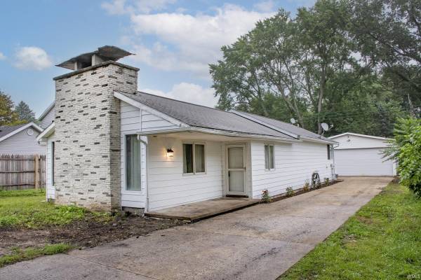55452 Mayflower ***, South Bend, IN 46628