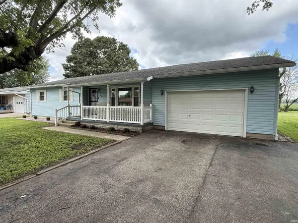 102 S Garr ST, Walton, IN 46994