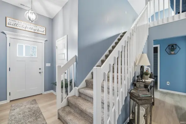 558 S Valley River DR, Columbia City, IN 46725