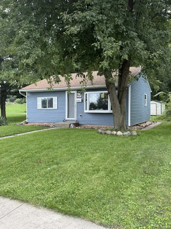 2303 Panama ST, Mishawaka, IN 46544-4509