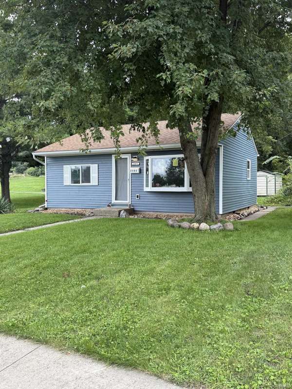 2303 Panama ST, Mishawaka, IN 46544-4509