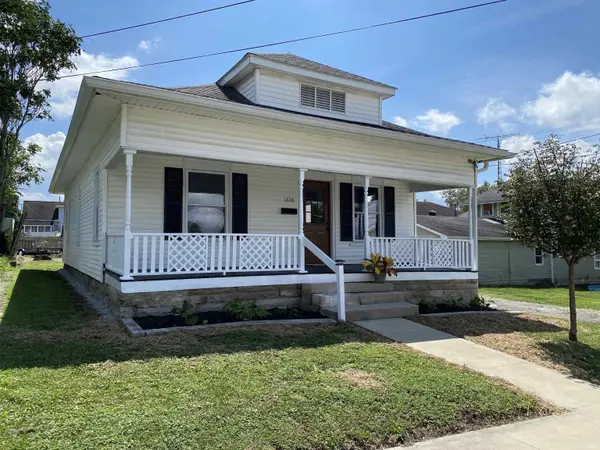 1228 9th ST, Bedford, IN 47421