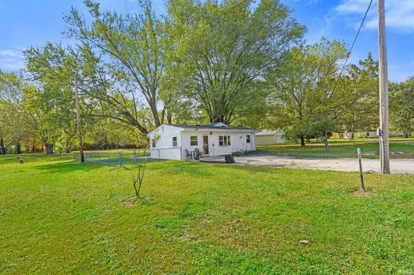 4987 Aqua Isle RD, Nashville, IN 47448-8866