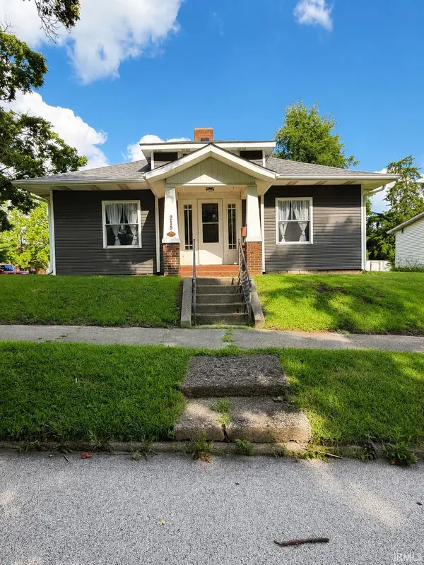 215 N Newlin ST, Veedersburg, IN 47987