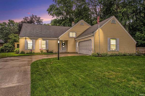 51910 N Shoreham CT, South Bend, IN 46637