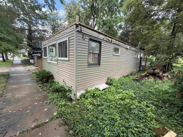 618 W Howe ST, Bloomington, IN 47403-2231