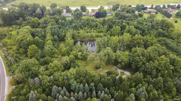 54160 Fir RD, Mishawaka, IN 46545-1702