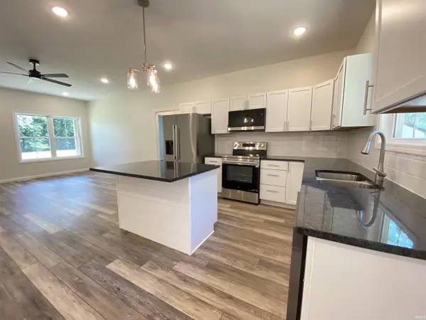 5917 State Road 158 ***, Bedford, IN 47421