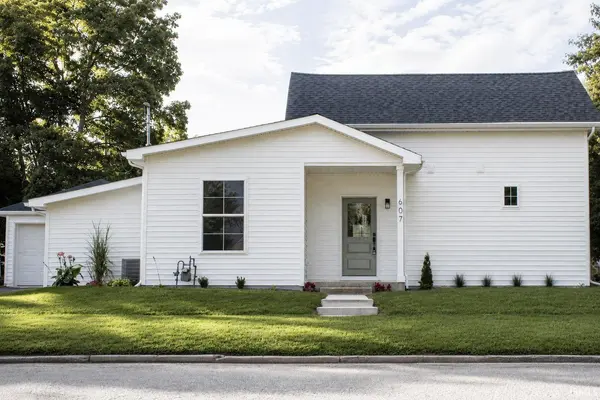 607 N Mill ST, North Manchester, IN 46962