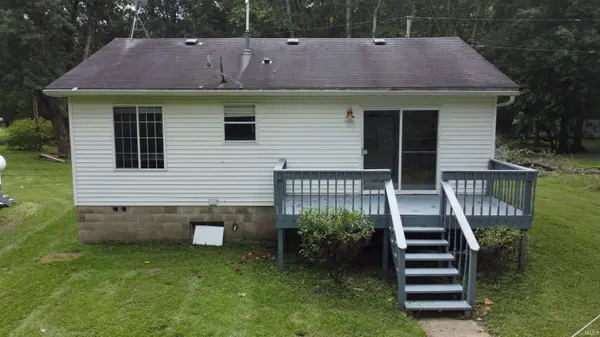 9634 Zina DR, Rochester, IN 46975
