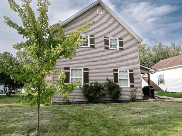 125 Harrison ST, Geneva, IN 46740