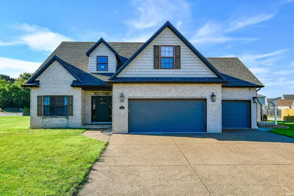 8910 Hedgewood CT, Evansville, IN 47725