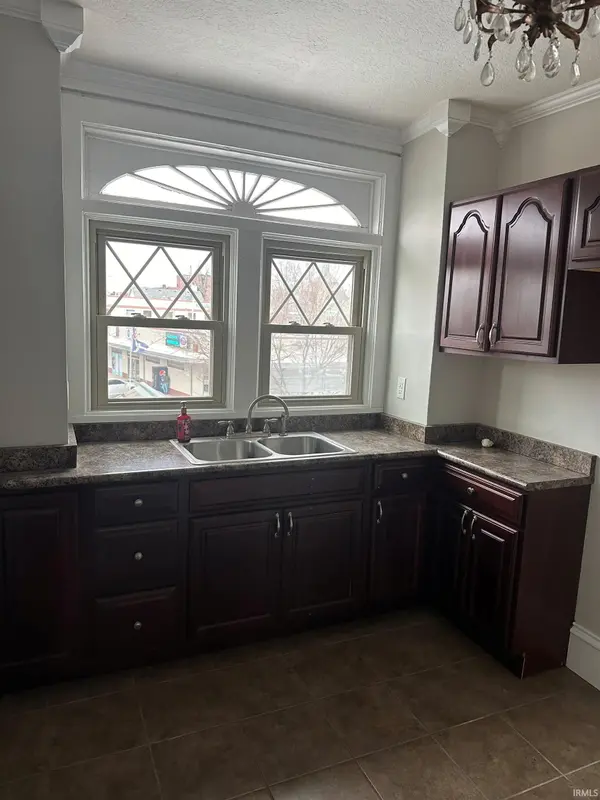 529 W Jefferson BLVD, Fort Wayne, IN 46802