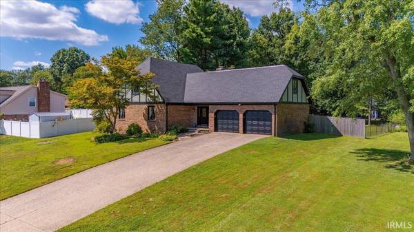5588 Sherwood CT, Newburgh, IN 47630