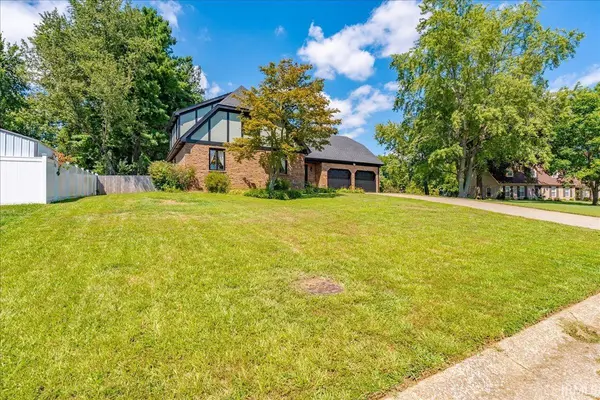 5588 Sherwood CT, Newburgh, IN 47630