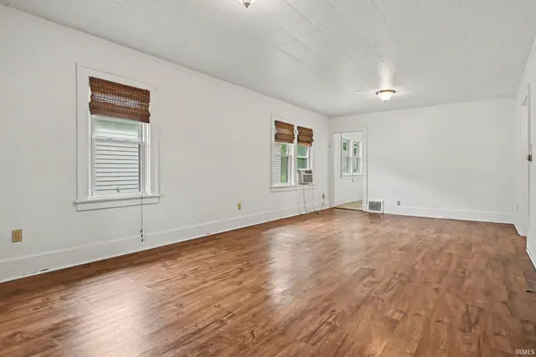 310 E Fairview AVE, South Bend, IN 46614