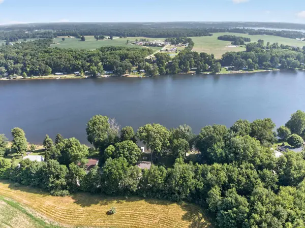 1340 Lane 201 Ball Lake LN, Hamilton, IN 46742