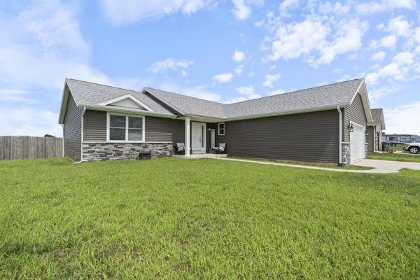 20605 Matthew DR, Milford, IN 46542