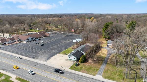 2111 Cassopolis ST, Elkhart, IN 46514