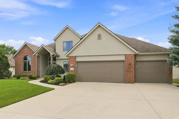 2223 Deer Lodge PL, Fort Wayne, IN 46818-8716