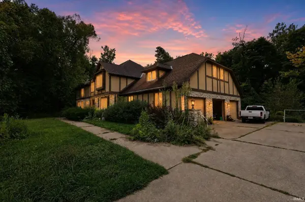 7601 S Nantucket Woods CT, Terre Haute, IN 47802-9037