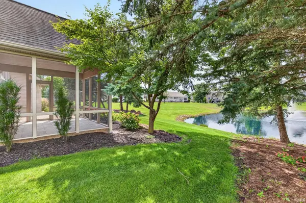 1361 Freedom Pkwy, Winona Lake, IN 46590