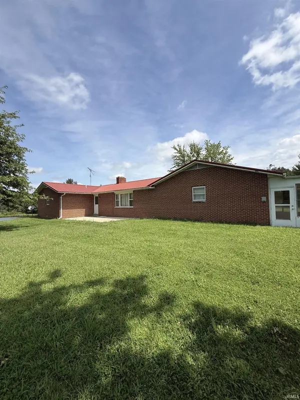 6105 N State Road 59 ***, Linton, IN 47441