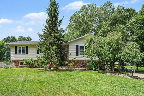 51093 Shady LN, Elkhart, IN 46514
