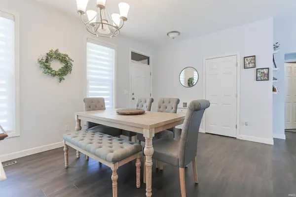 3935 Harrison Creek CT, Mishawaka, IN 46544-9159