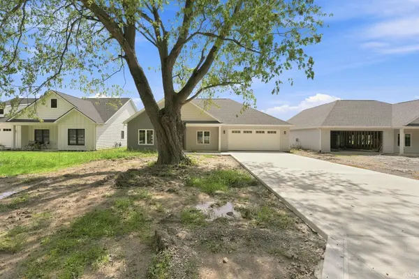 2210 E 250 N RD, Bluffton, IN 46714