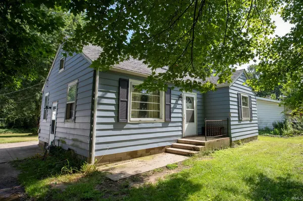 1125 Lincolnway E ***, Plymouth, IN 46563-2304