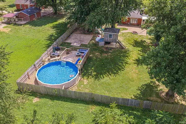 1040 W 6th ST, Huntingburg, IN 47542