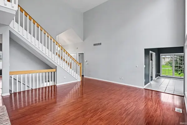 61470 Miami Meadows CT, South Bend, IN 46614