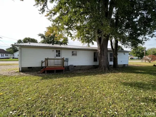 704 E First ST, Huntingburg, IN 47542