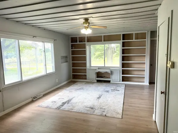 1460 N State Rd 5 RD, Larwill, IN 46764