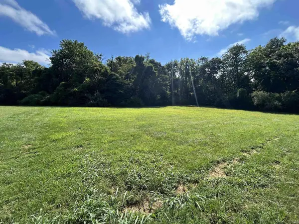 2779 E Beechwood LN, Vincennes, IN 47591