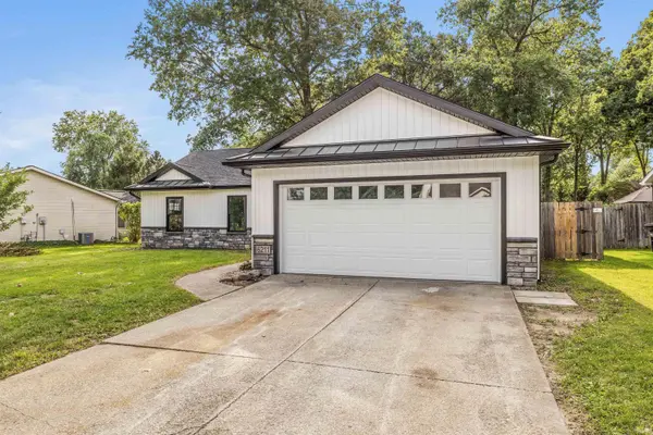 6211 Brandonwood LN, Fort Wayne, IN 46835