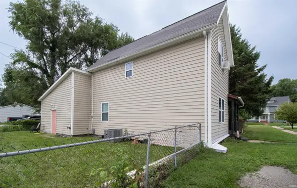 319 Silver ST, Kendallville, IN 46755-2166
