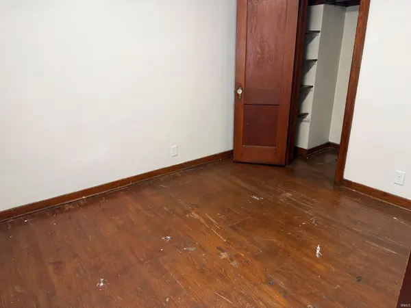 3306 3308 Mishawaka AVE, South Bend, IN 46615
