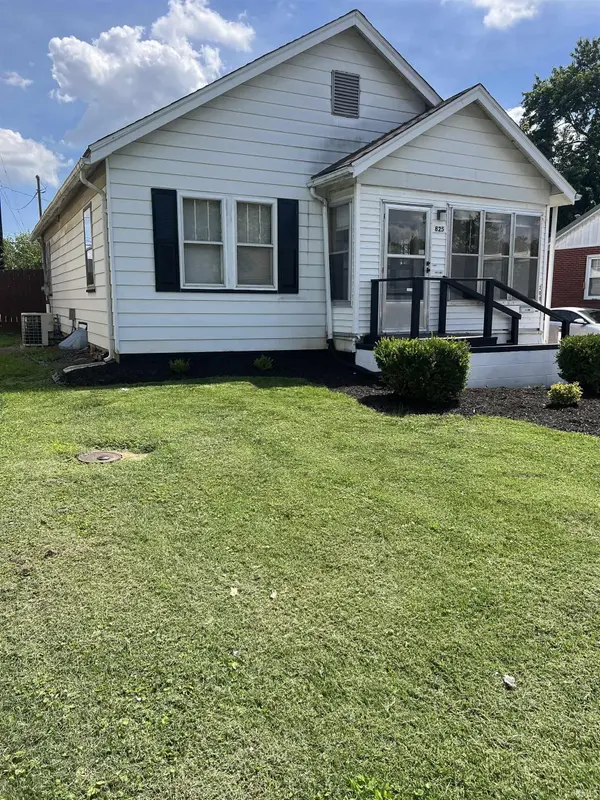 825 E Negley AVE, Evansville, IN 47711