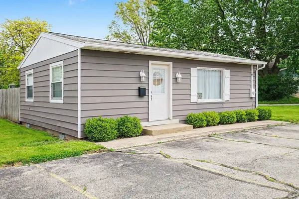 202 N McKinley ST, Warsaw, IN 46580