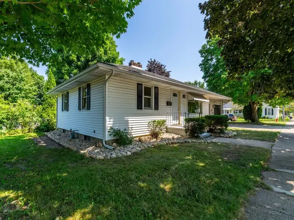 107 E Felicity ST, Angola, IN 46703