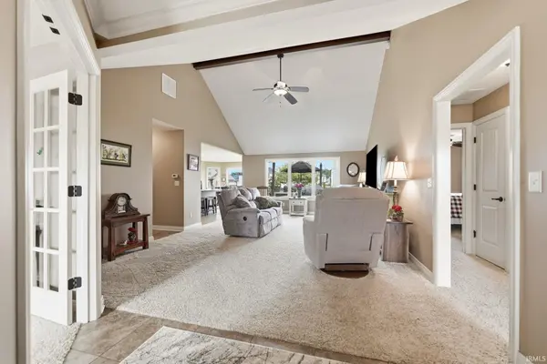 1112 Woodland PASS, Fort Wayne, IN 46818